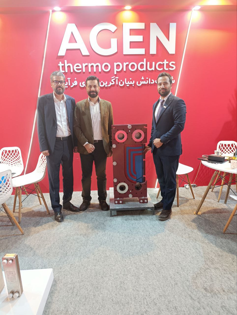 بازدید از غرفه شرکت آگرین